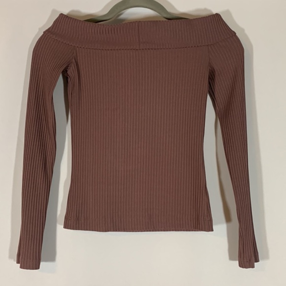 Wilfred Brown Ribbed Off Shoulder Long Sleeve Crop Top - Picture 4 of 6